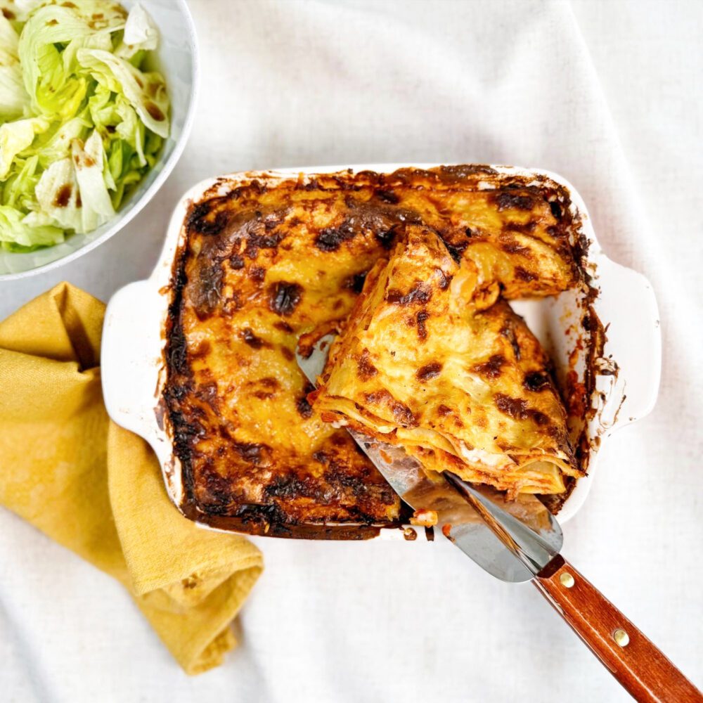 Lasagne bolognese de boeuf et salade verte